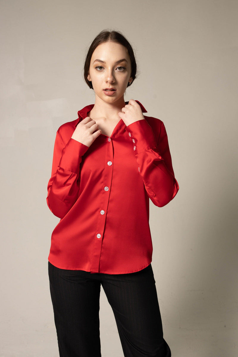 beautiful you with a silk red shirt. Buy today | Le Réussi