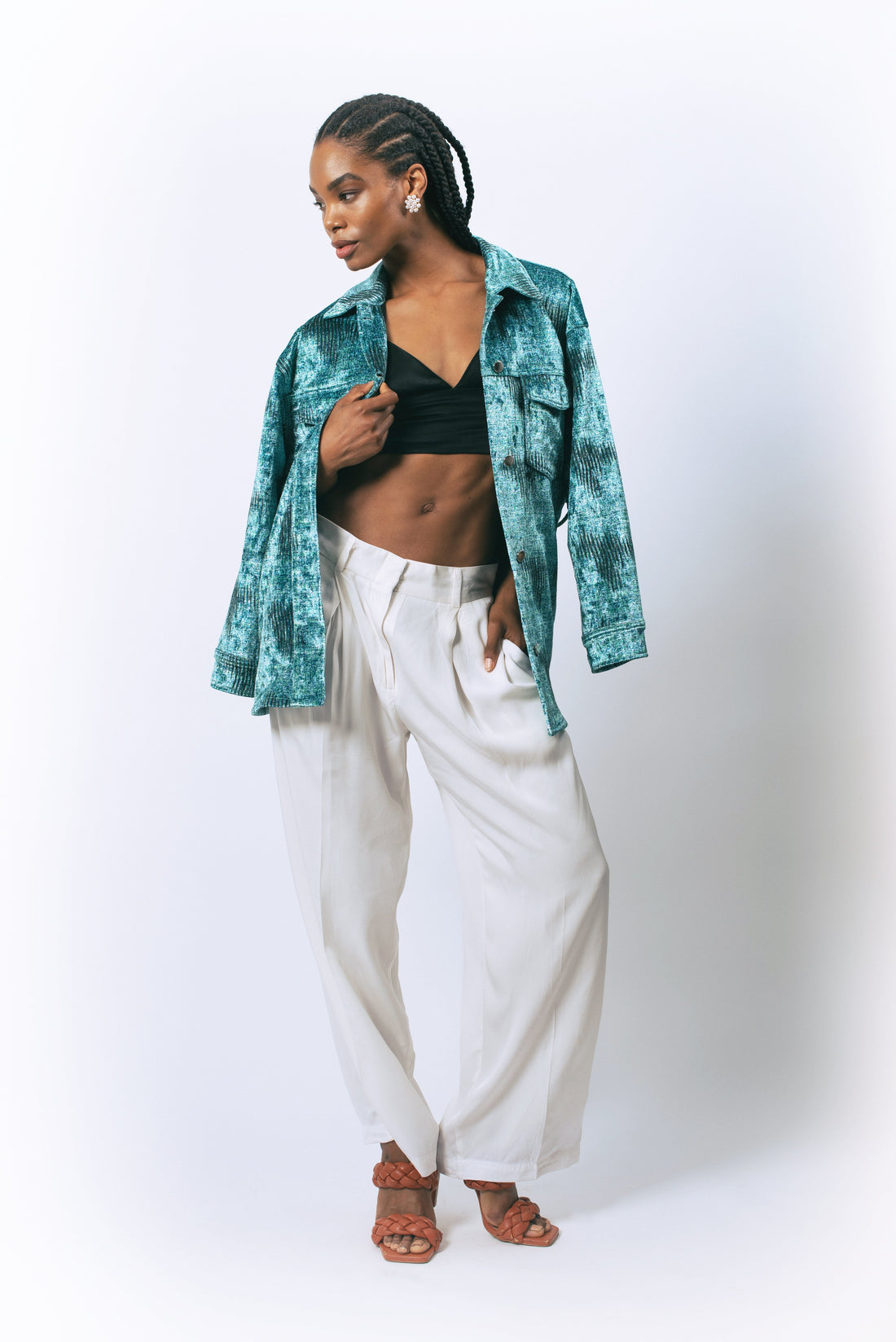 5 Ways to Elevate Your Outfit with Sophisticated Styling