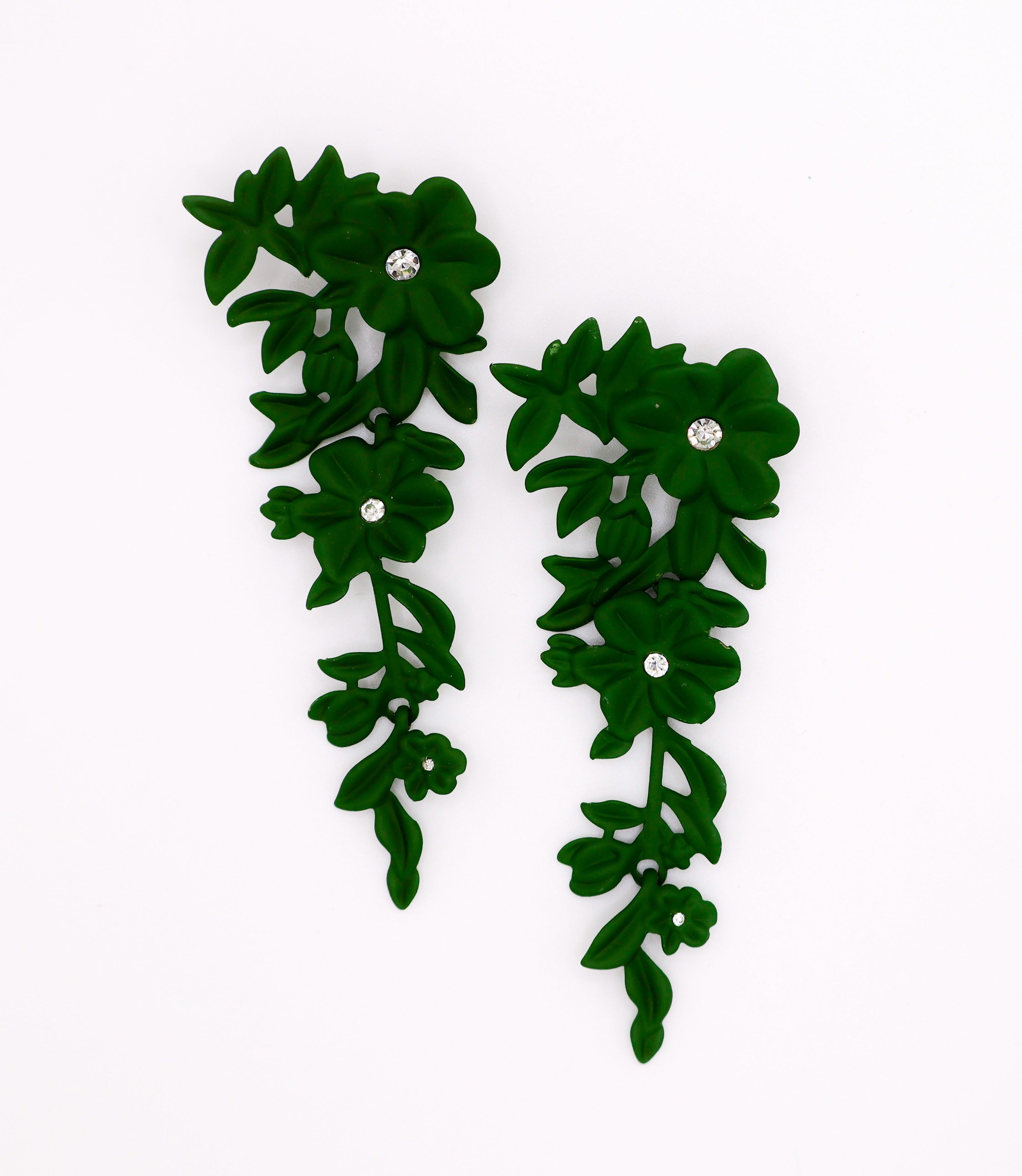 Le Réussi® Blooming Glamour Earrings – elegant floral statement earrings for women, luxury fashion jewelry with sparkling crystal accents.