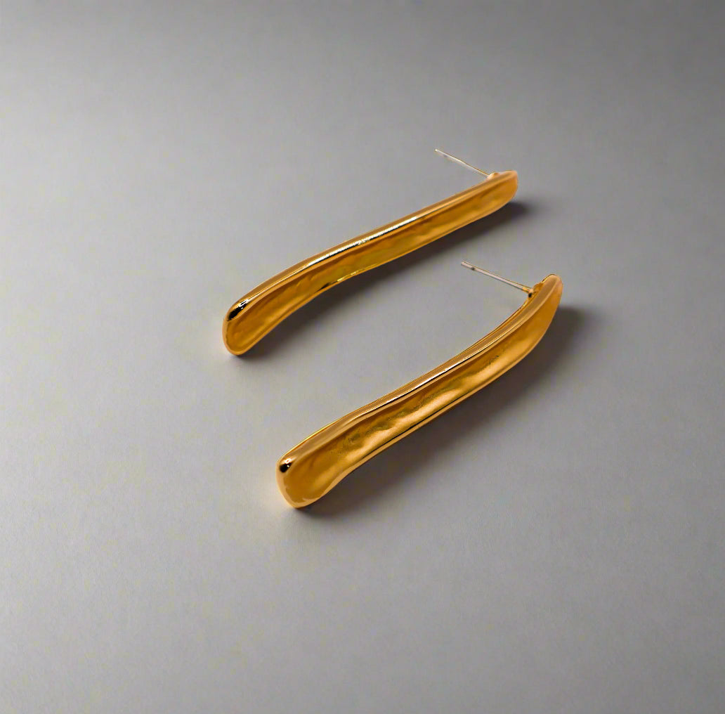 Gilded Bar Elegance Stud Earrings – gold-plated minimalist stud earrings for women, elegant everyday jewelry