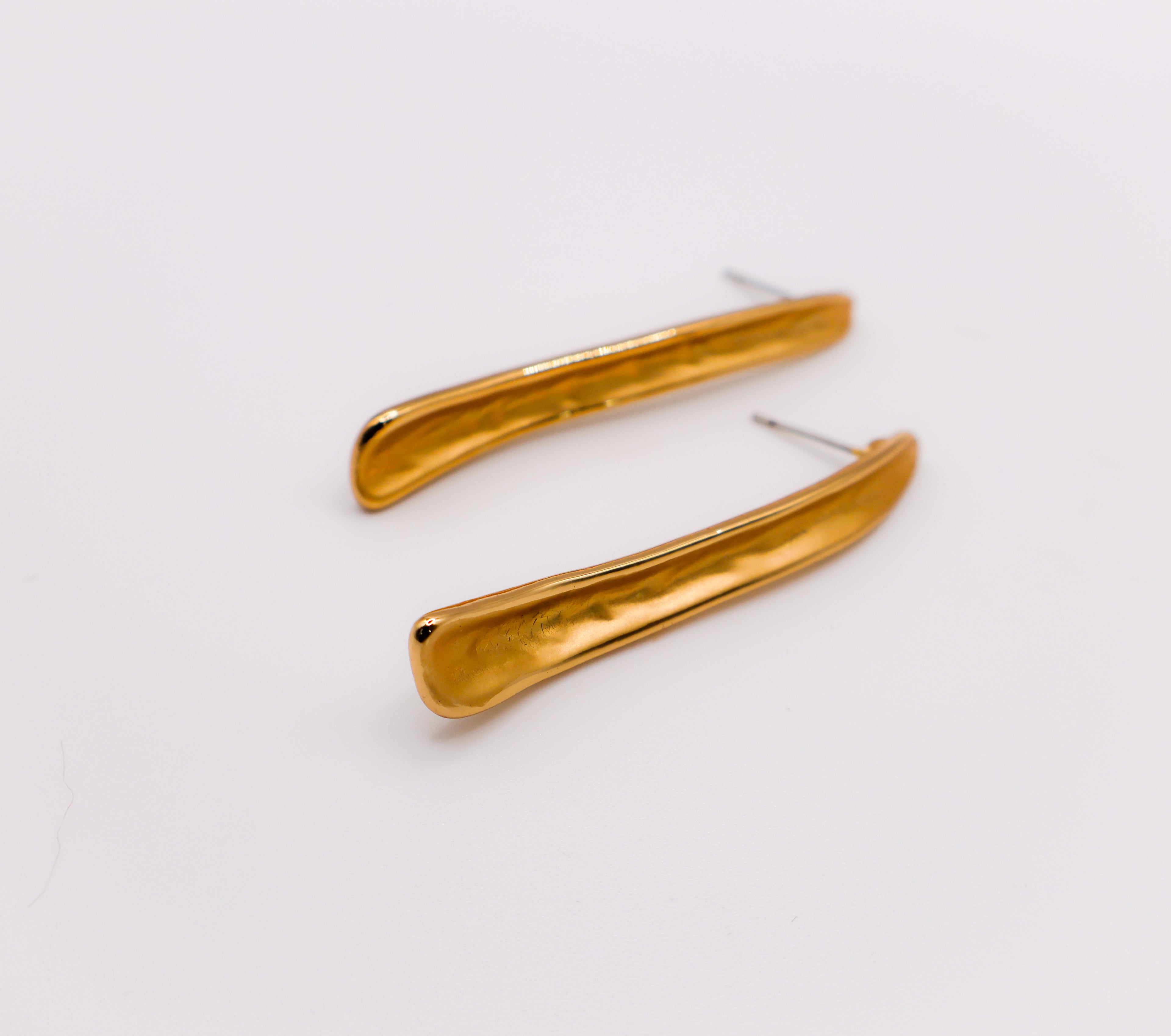 Gilded Bar Elegance Stud Earrings – gold-plated minimalist stud earrings for women, elegant everyday jewelry