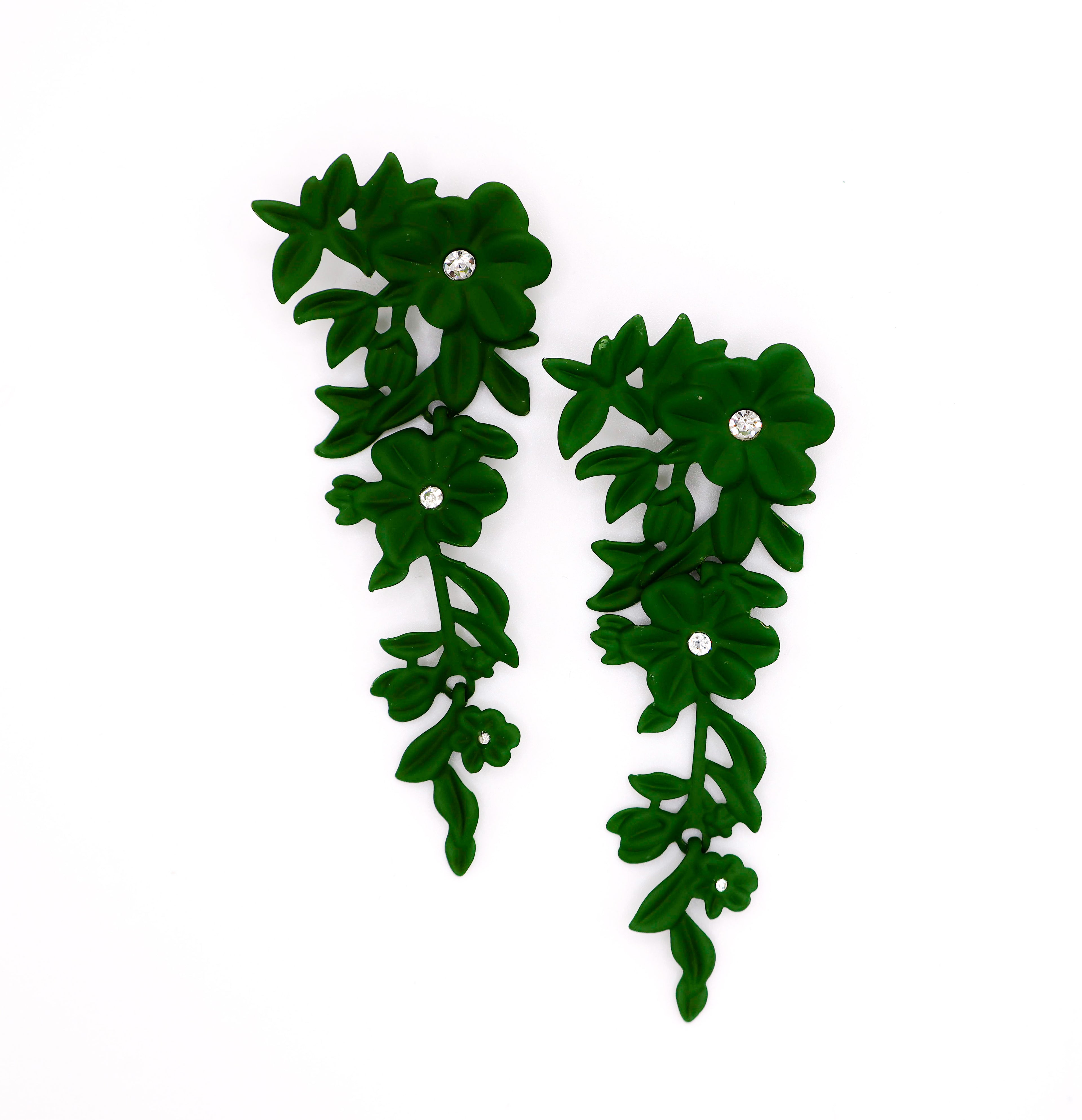 Le Réussi® Blooming Glamour Earrings – elegant floral statement earrings for women, luxury fashion jewelry with sparkling crystal accents.