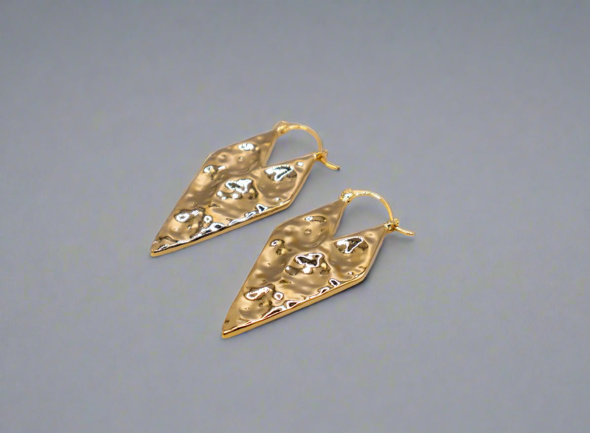 Le Réussi® Gold Geometry Glam Earrings with modern geometric gold design