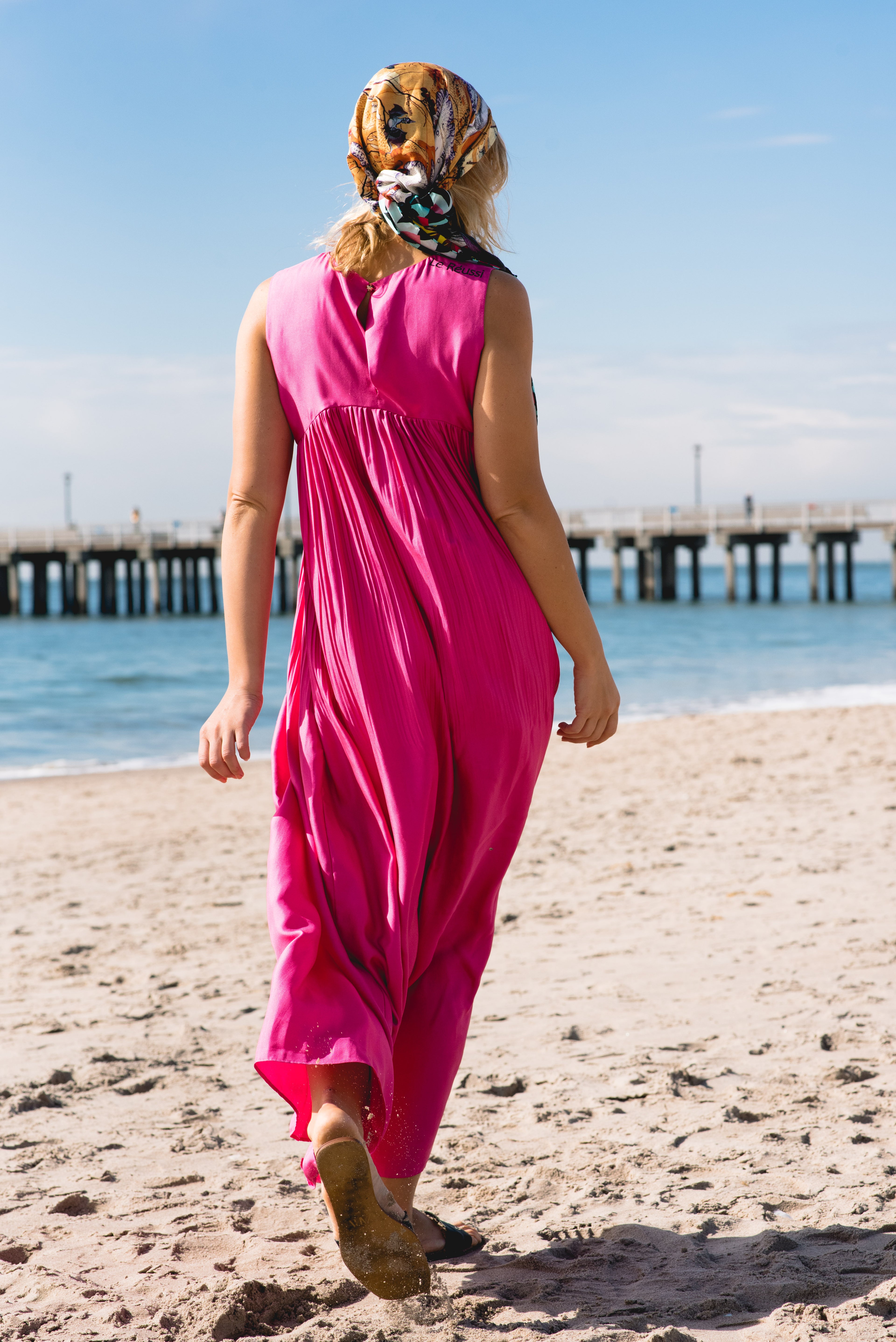 Le reussi Fashion-Romane Maxi Pink Dress, Crafted from 100% silk, this oversized dress exudes sophistication