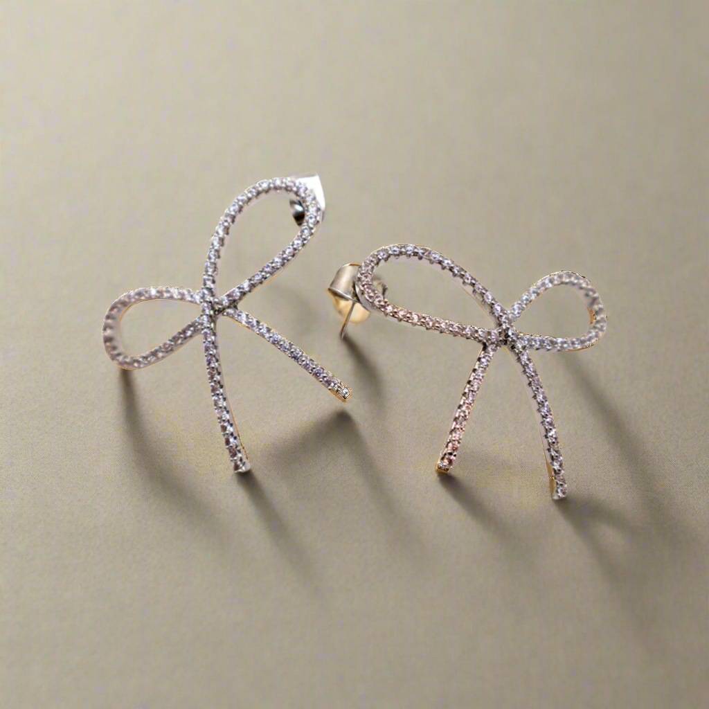 Le Réussi® Chic Bow Tie Glamour Earrings with elegant gold bow design