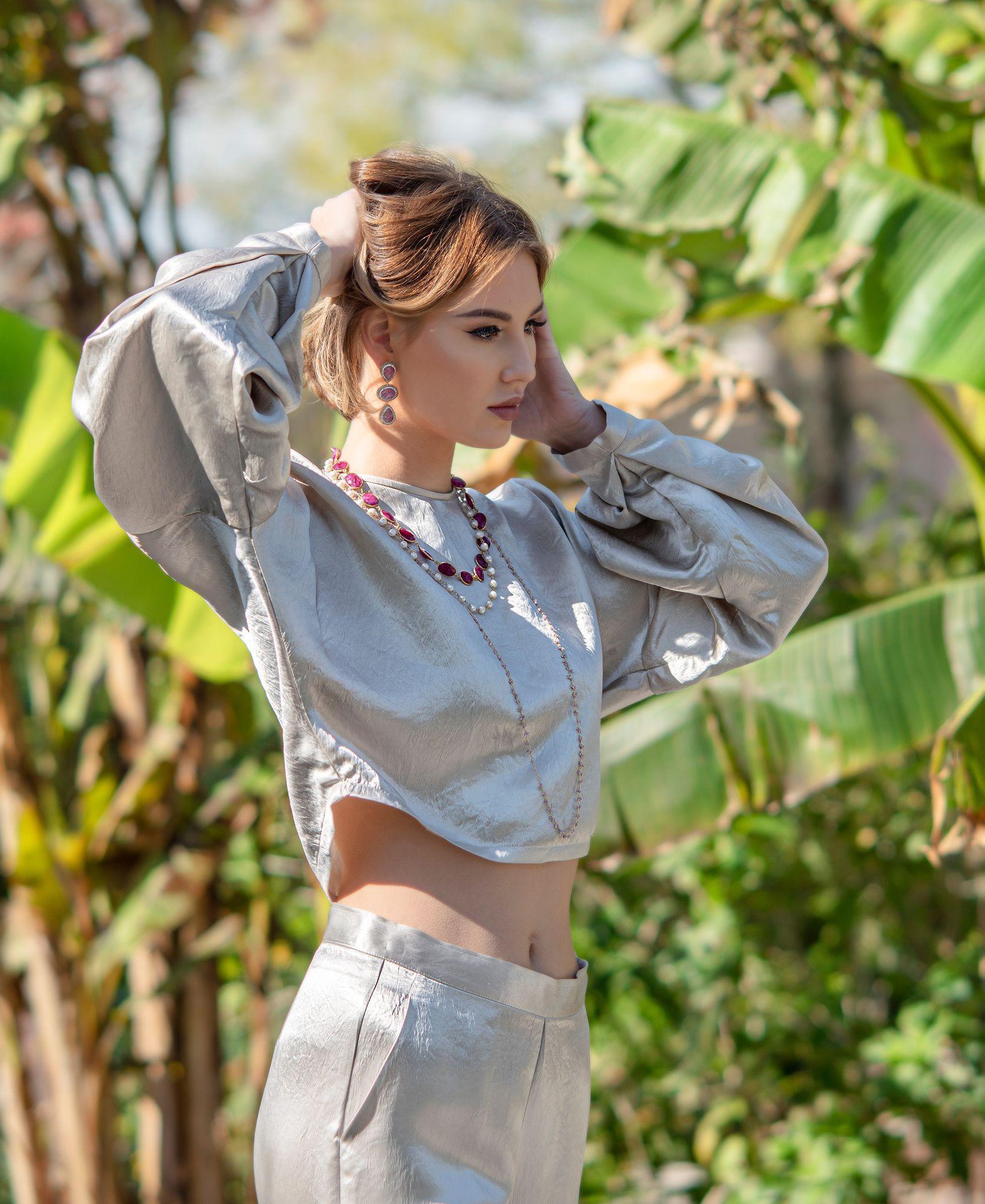 Sophie BLe Réussi® Fashion- Sophie Beige Pants with a tailored fit and elegant silhouette.eige Pants - Le Réussi®