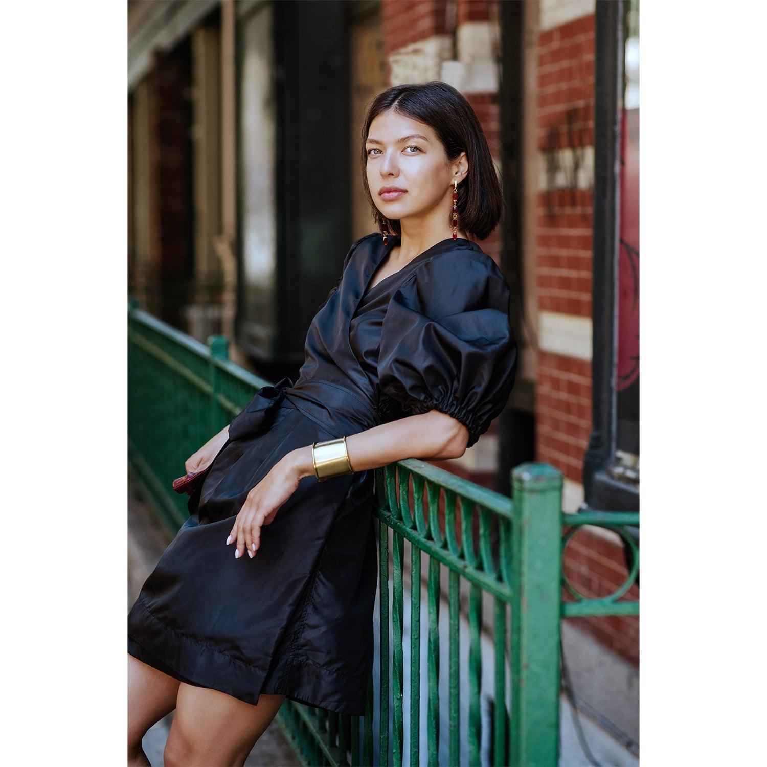 Le Réussi® Fashion - Black Lusso Wrap Dress pure luxury with timeless elegance.