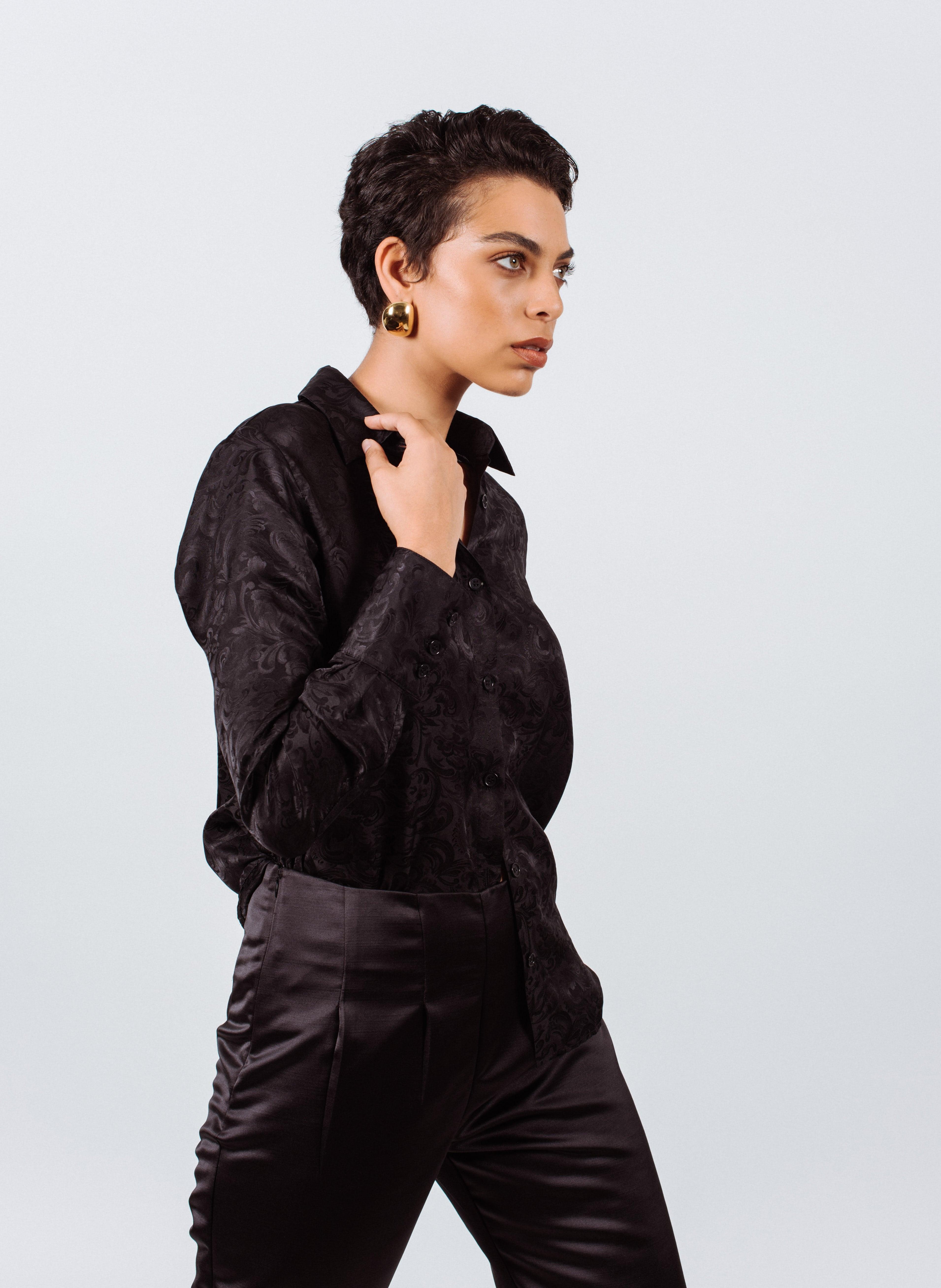 Le Réussi® - Elegance Silk Blouse in Black Paisley sophisticated luxury with a timeless touch.