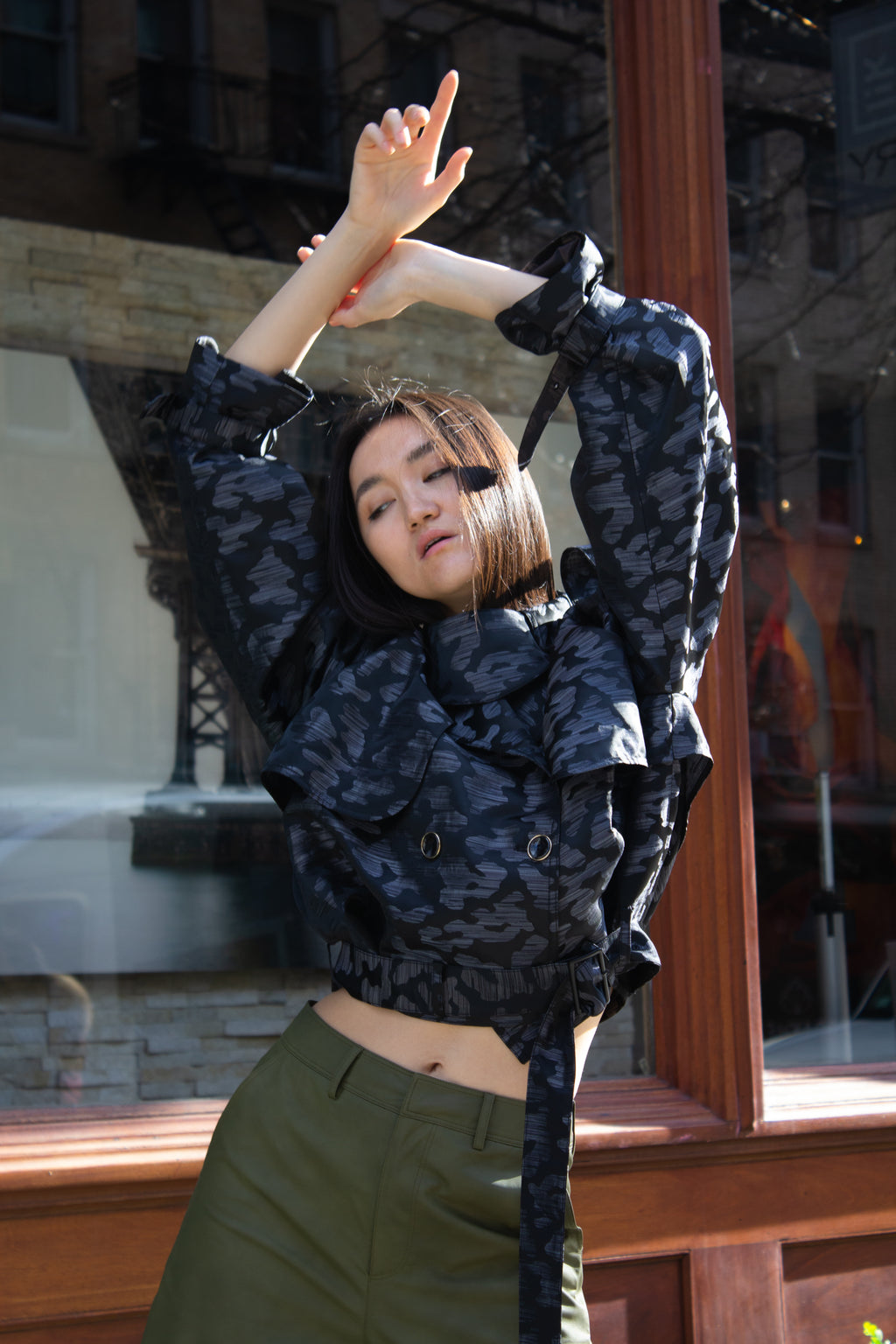 Le Réussi®  Fashion - Jacqueline Black Jacket with a sophisticated, structured fit. 