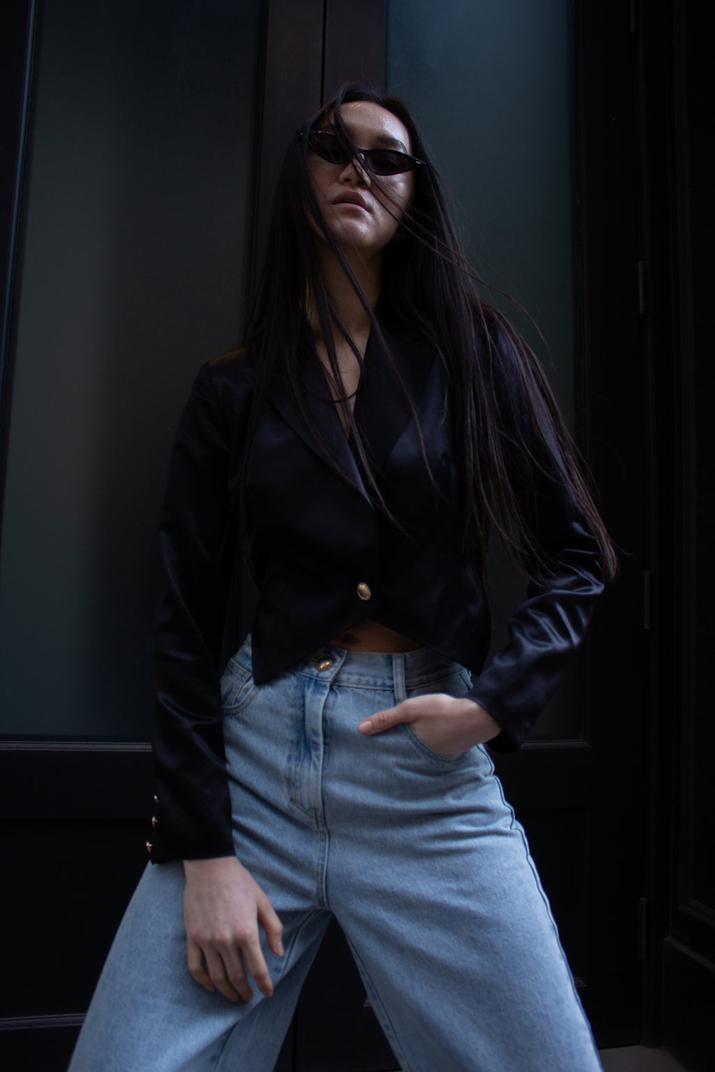 Le Reussi Fashion -  Elegant Designer Black Silk Crop Top Blazer A Luxurious Statement of Sophistication and Style.