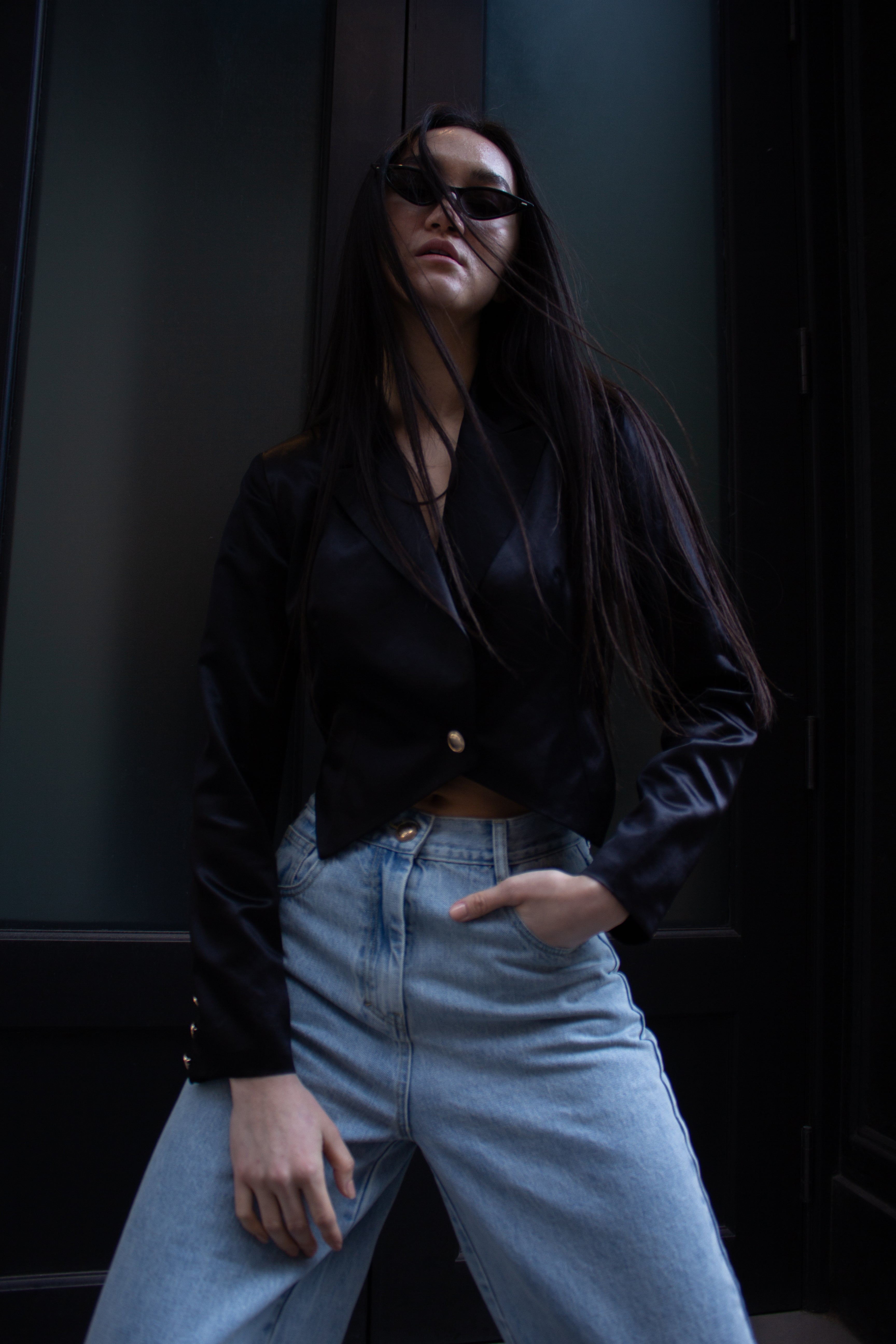 Le Reussi Fashion -  Elegant Designer Black Silk Crop Top Blazer A Luxurious Statement of Sophistication and Style.