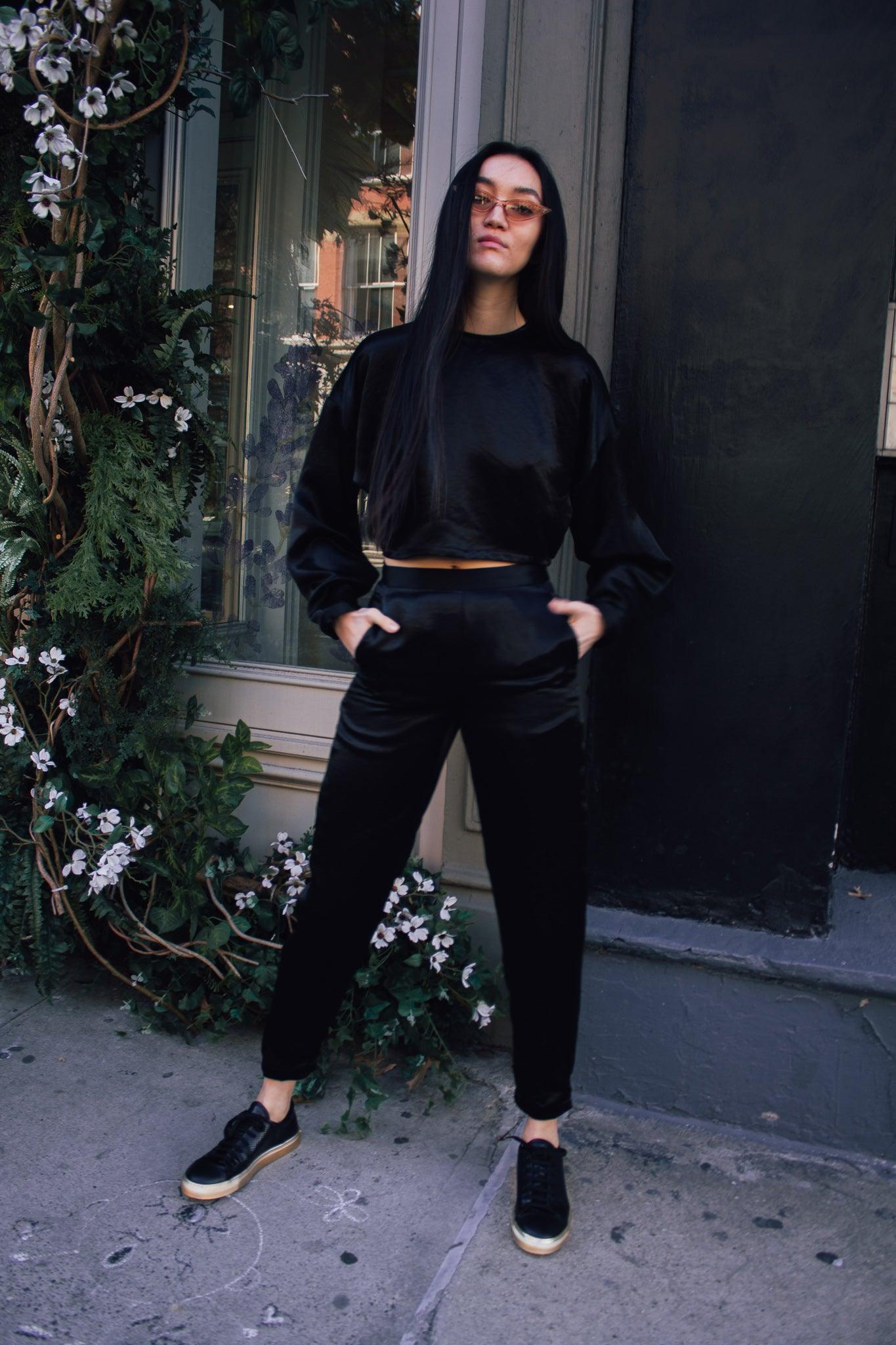 Le Réussi® Fashion -Sophie Black Pants with a sleek, tailored fit, high waist, and elegant silhouette for a refined and versatile look