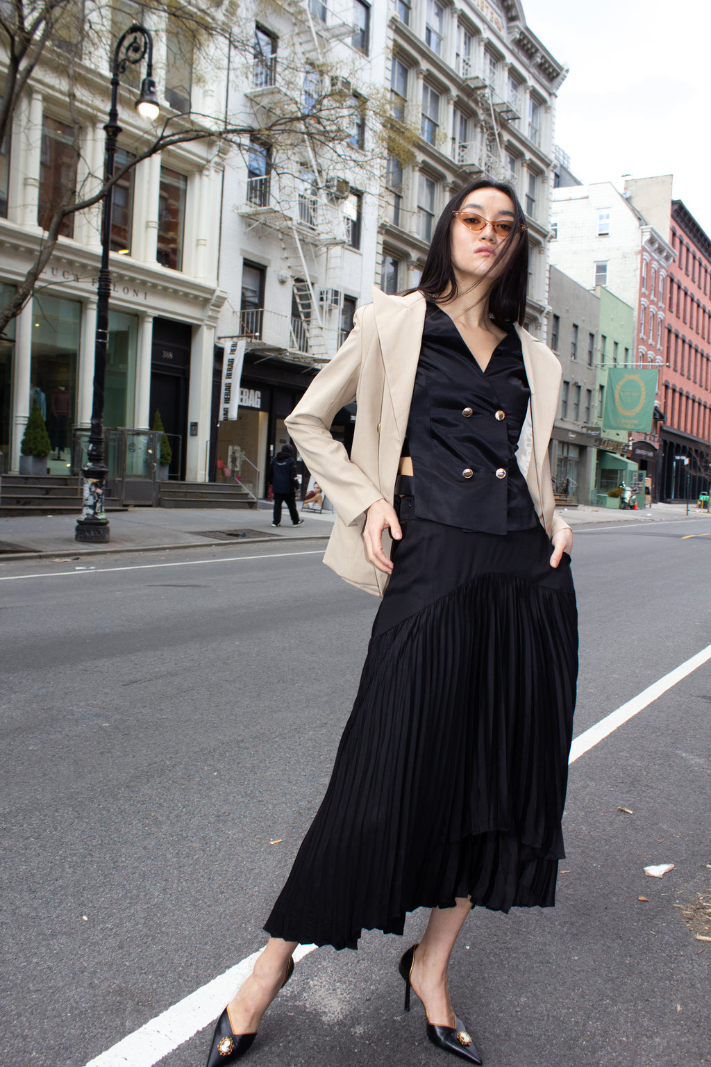 Le Réussi® Fashion - Audrey Black Top Chic and effortless, the Audrey Top exudes timeless elegance with a modern twist.