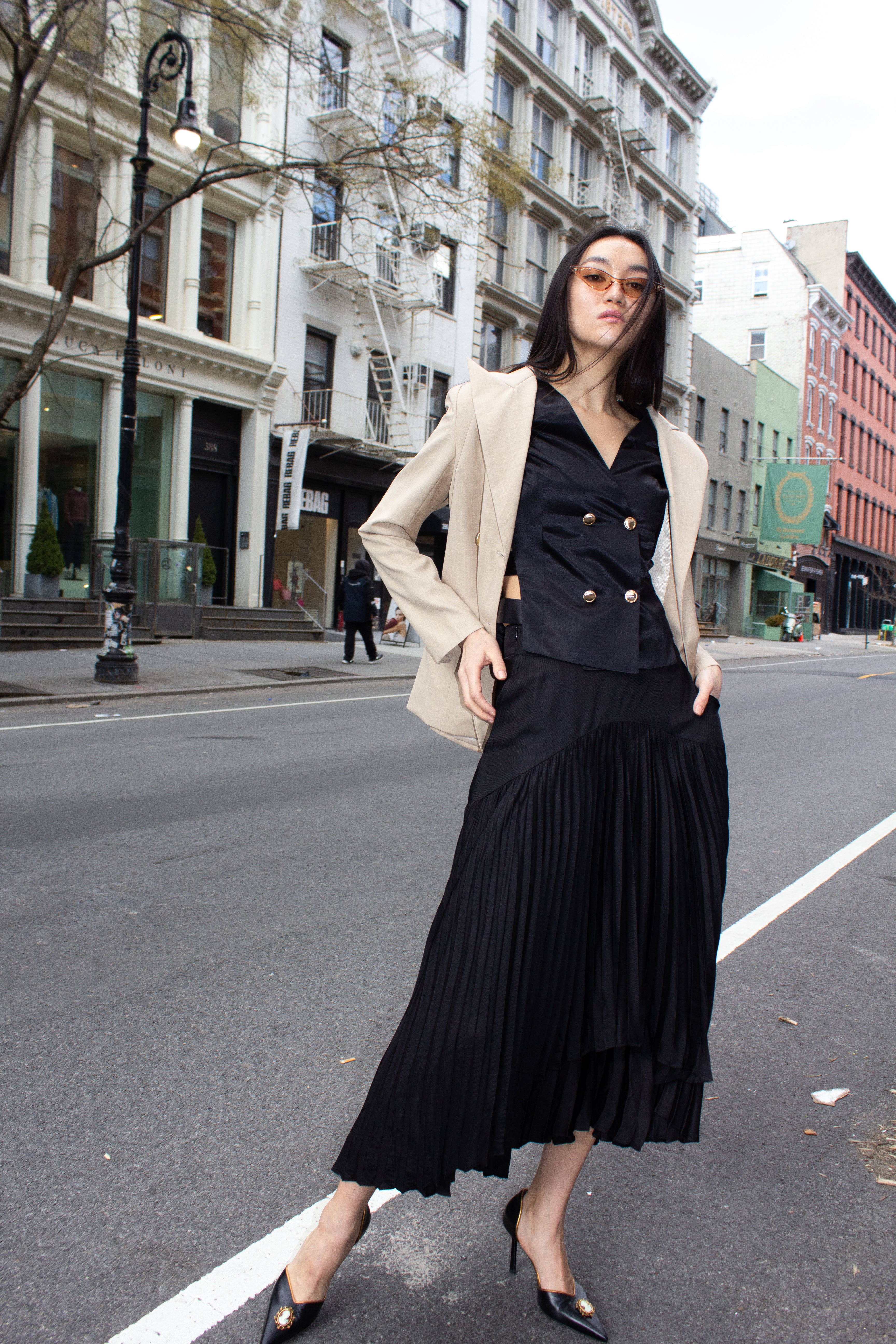 Le Réussi® Fashion - Audrey Black Top Chic and effortless, the Audrey Top exudes timeless elegance with a modern twist.