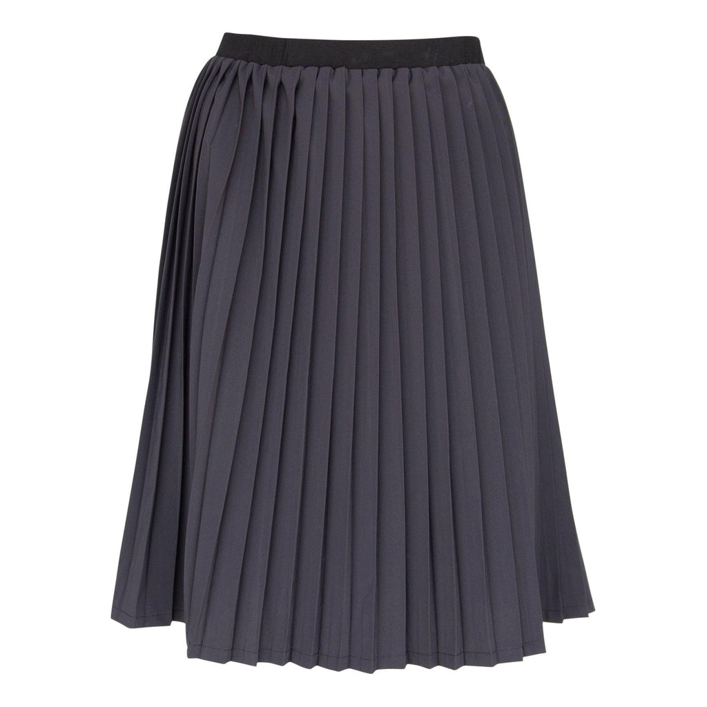 Le Réussi® Fashion - Luxe Black Pleated Skirt effortless sophistication with a touch of luxury.