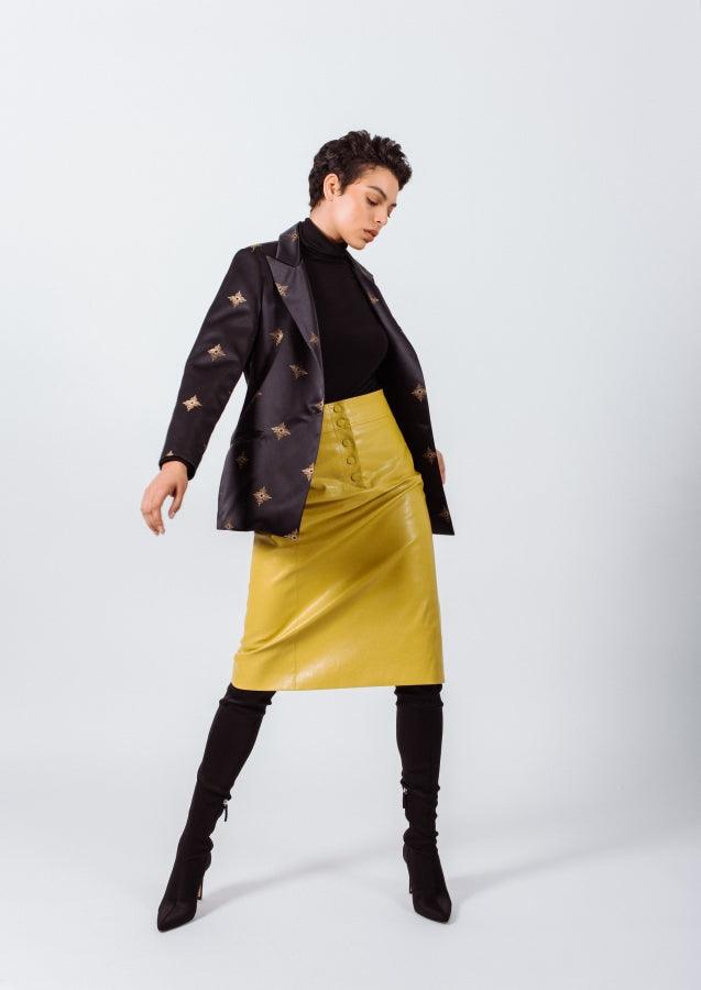 Le Réussi® Fashion - Standout Black and Gold Blazer A Luxurious Statement of Elegance and Power.