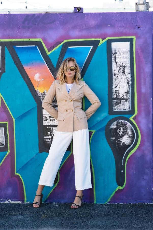 Le Réussi® Fashion - Louise Double-Breasted Wool Blazer with a structured fit and timeless elegance.