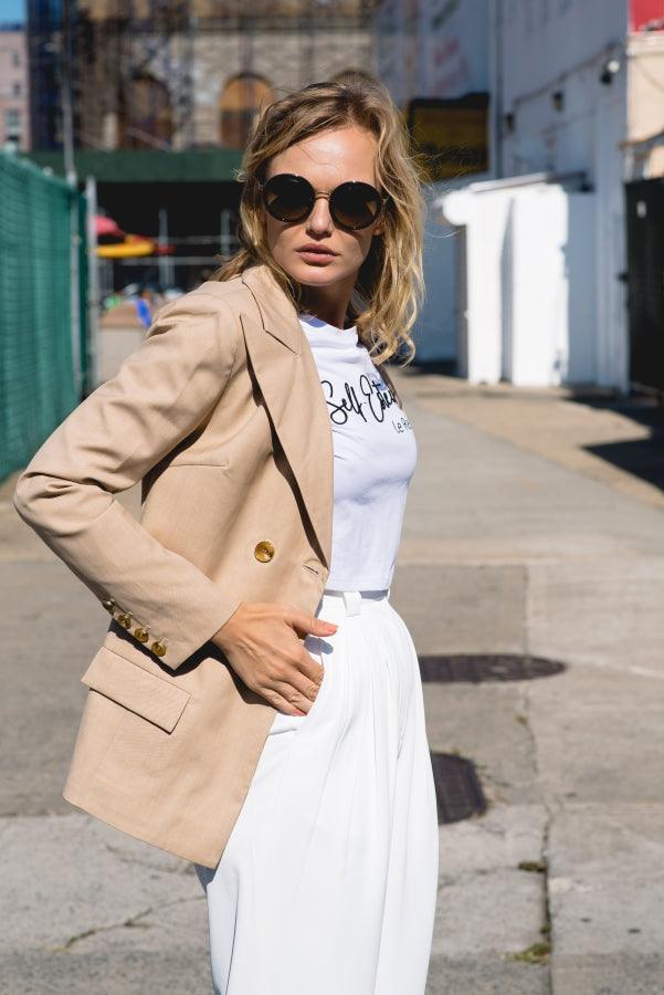 Le Réussi® Fashion - Louise Double-Breasted Wool Blazer with a structured fit and timeless elegance.