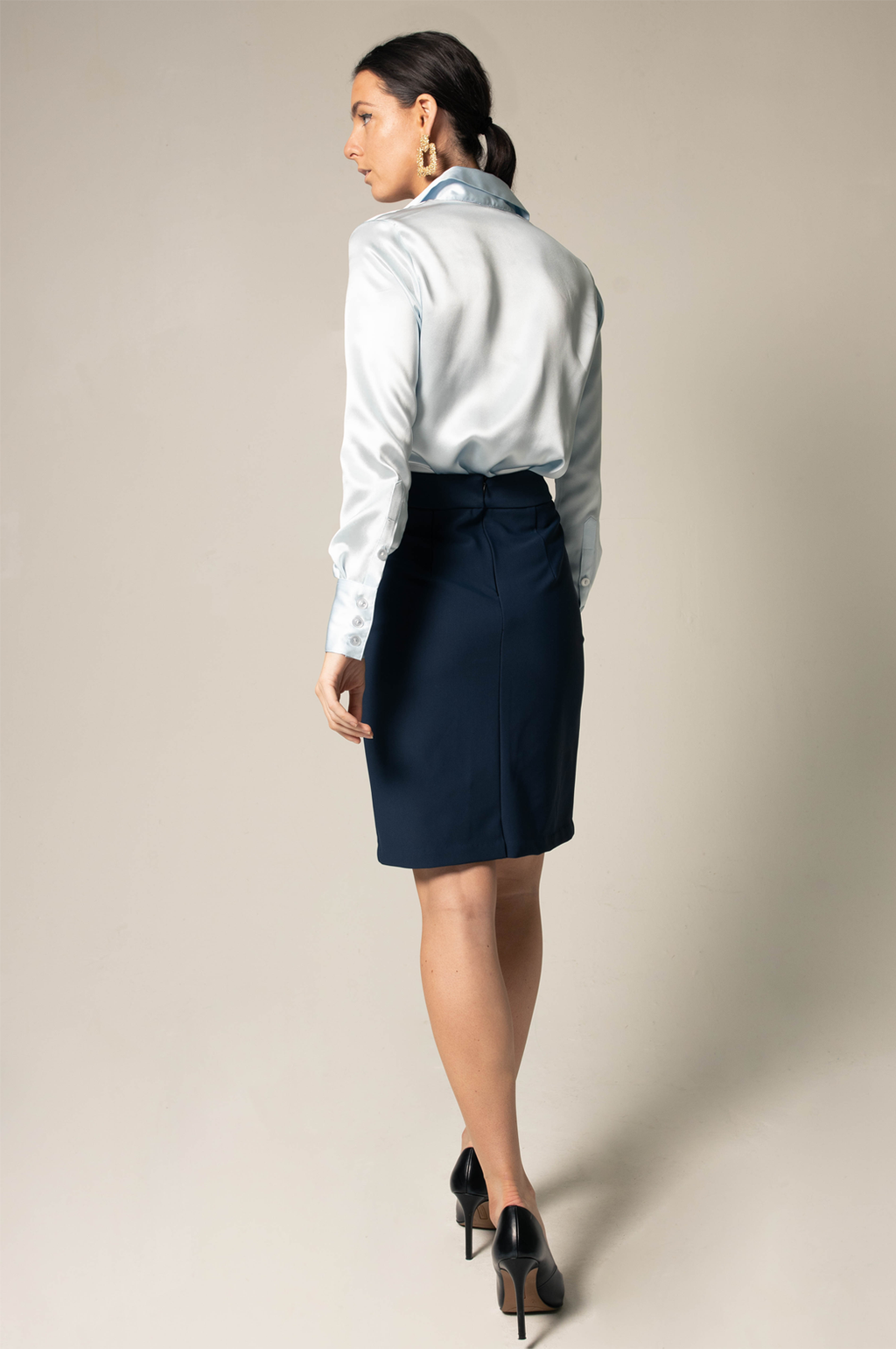 Le Réussi® Fashion - Luxury Luxe Comfort Stretchy Mini Skirt sleek, chic, and effortlessly luxe. Perfect stretch, ultimate comfort, pure sophistication.