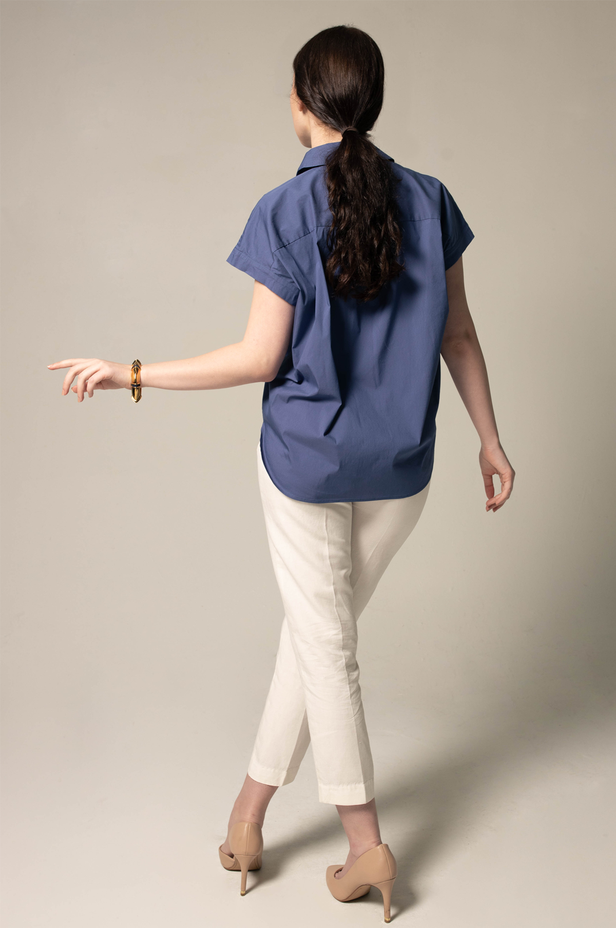 Le Réussi® Fashion - Luxury Women's Gather Collar Shirt in Navy Elegant, stylish, and perfect for refined sophistication.