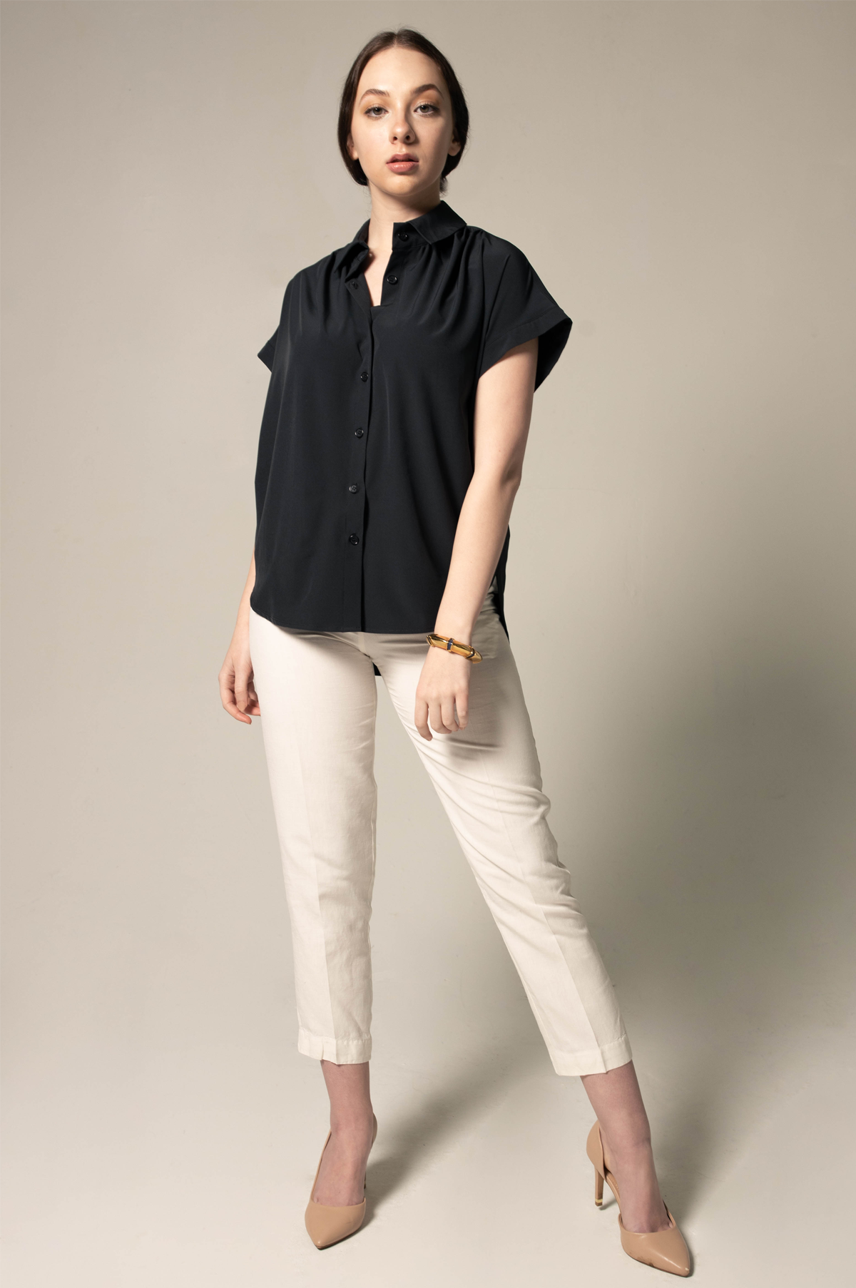 Le Réussi® Fashion - Luxury Classic Black Blouse – Elegant, versatile, and timeless for effortless sophistication