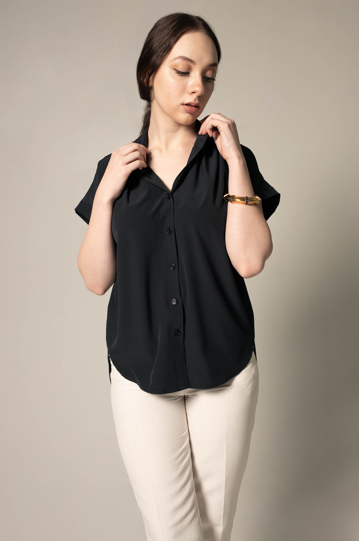 Le Réussi® Fashion - Luxury Classic Black Blouse – Elegant, versatile, and timeless for effortless sophistication