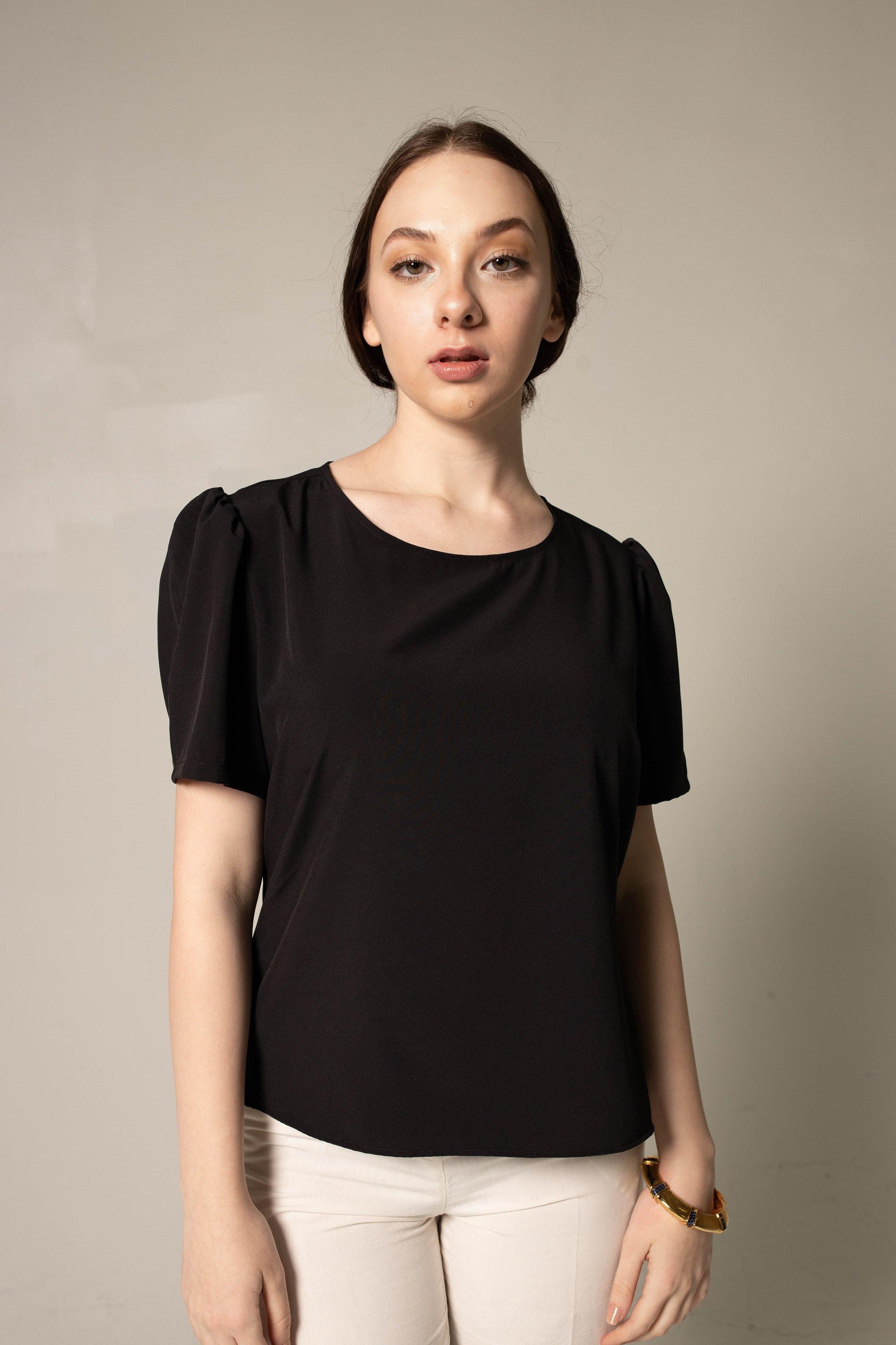 Le Réussi® - Elegance Round Neck Blouse in Black timeless luxury with effortless sophistication.