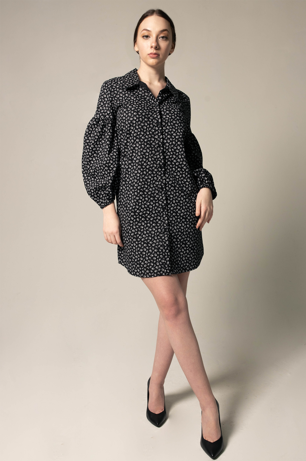 Le Réussi® Fashion - Black Floral Dress in Italian Cotton A Luxurious Blend of Elegance and Timeless Charm.