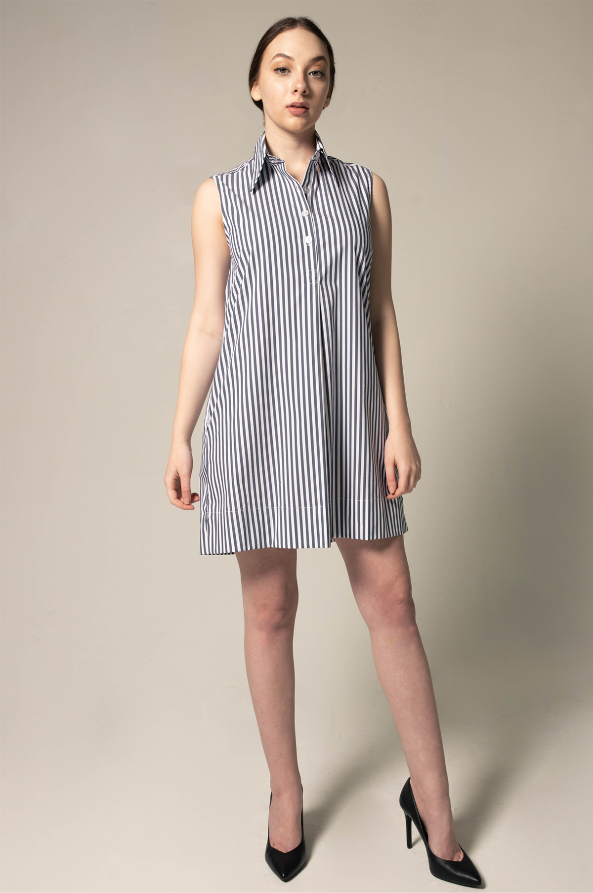 Le Réussi® Italian Cotton Blue Stripe Sleeveless Dress A Luxurious Blend of Freshness and Elegance.