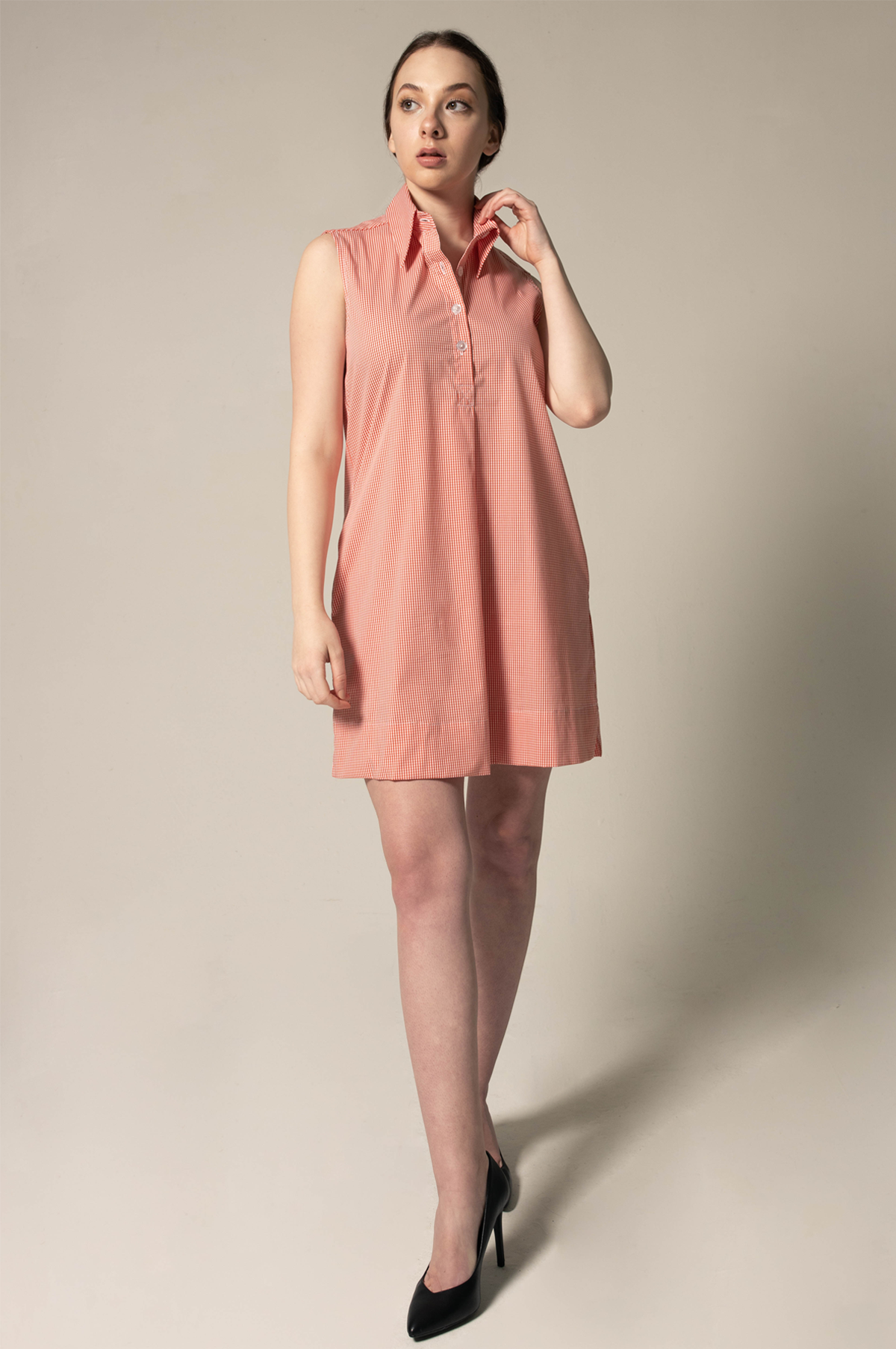 Le Réussi® Fashion - Italian Cotton Orange Sleeveless Dress A Luxurious Statement of Vibrance and Elegance.