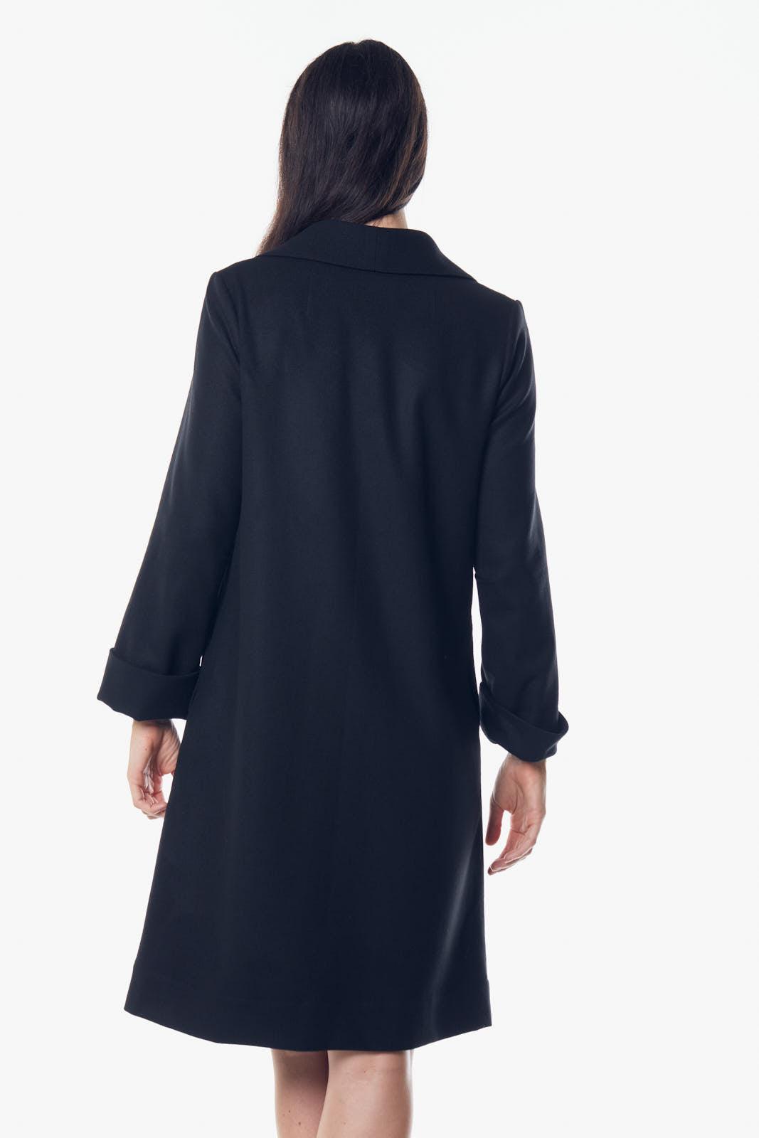 Le Réussi® Fashion - Luxurious Worsted Flannel Long Trench Coat A Sophisticated Statement of Elegance and Style.
